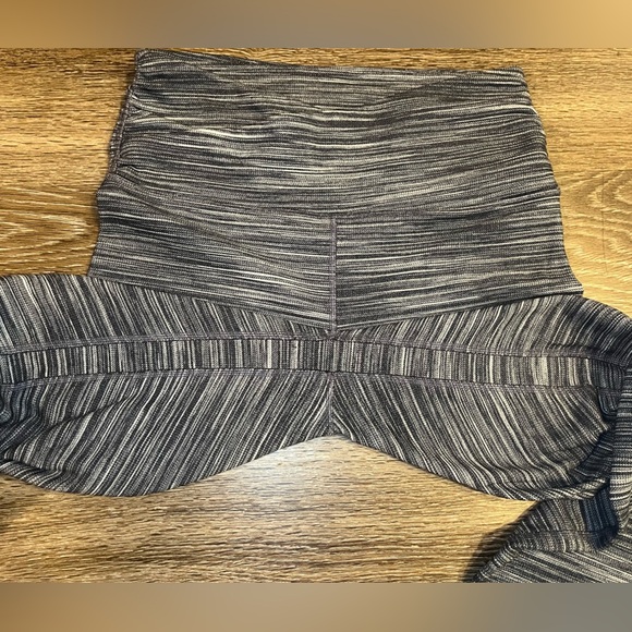 Lululemon Align Crop 21" Mini Space Dye Herringbone Heathered Black White Sz 8 - Picture 8 of 9
